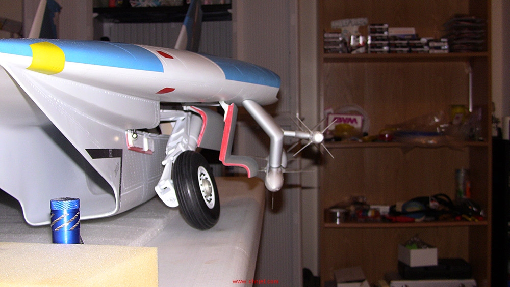 制作1:7比例F-14涡喷模型飞机