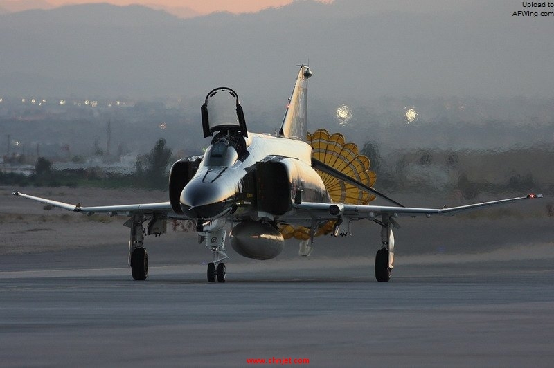 mcdonnell_douglas_f4_phantom_air_brake.jpg