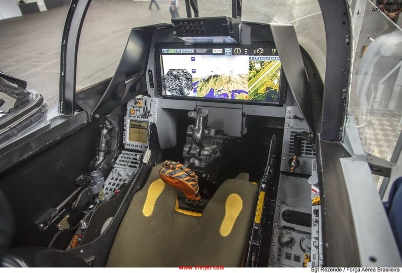 Gripen-NG-Mockup-cockpit.jpg