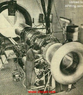 Brandner_E-300_engine.jpg