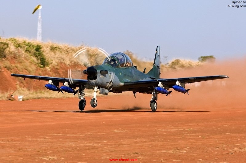 Super-Tucano_01.jpg