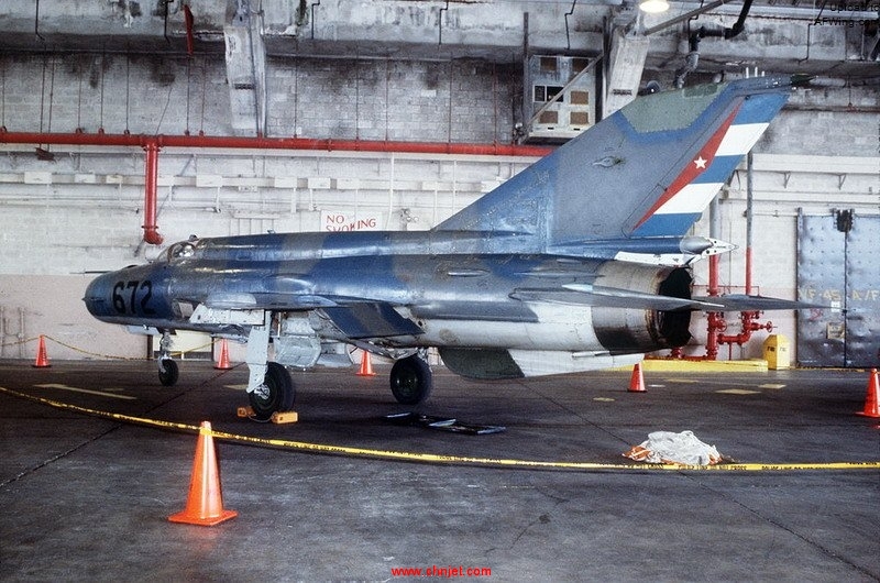 FAR-MiG-21bisLAZUR%28DN-ST-97-00882%29.jpg