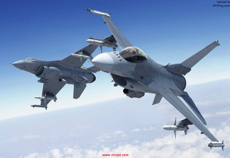 F-16_LockheedMartinphoto.jpg