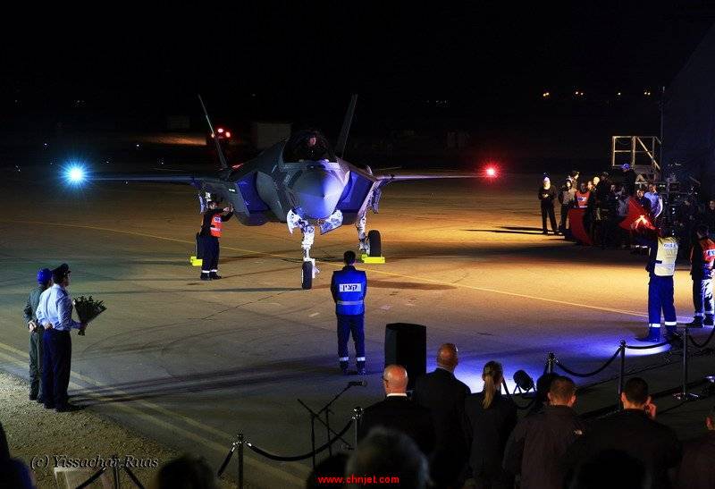 F-35-Arrives-in-Israel00004.jpg