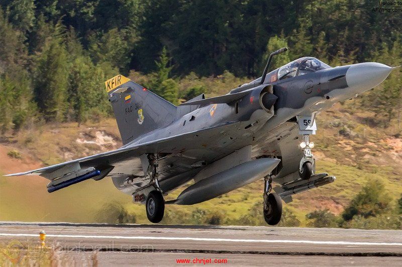 FAC3059%20Colombian%20Air%20force%20kfir.jpg