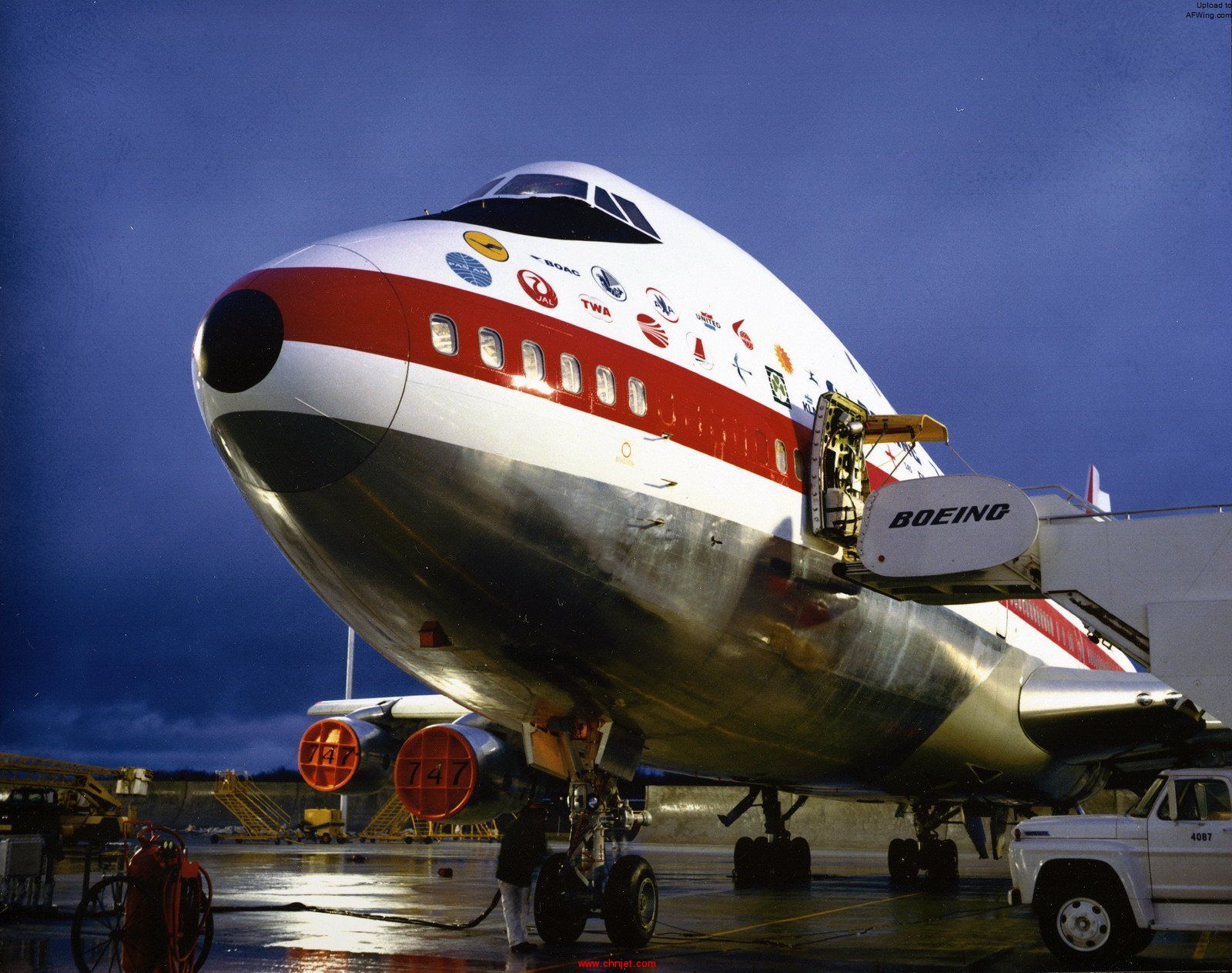 tmof_boeing_747_010.jpg