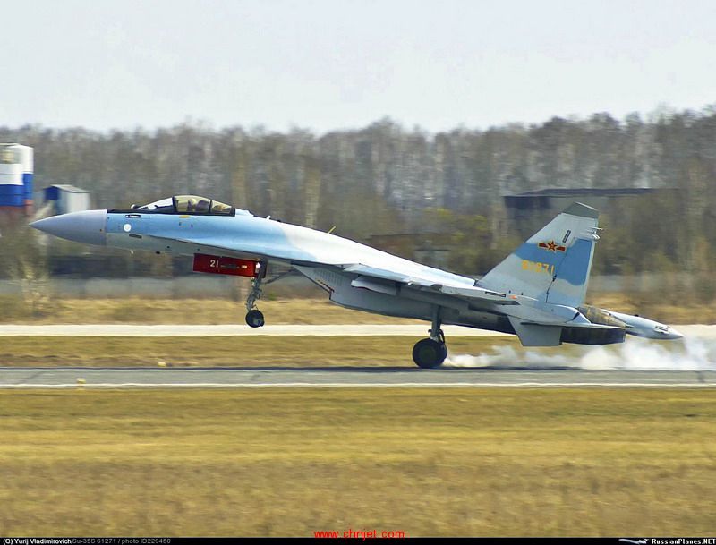 PLAAF-Su35%20(2).jpg