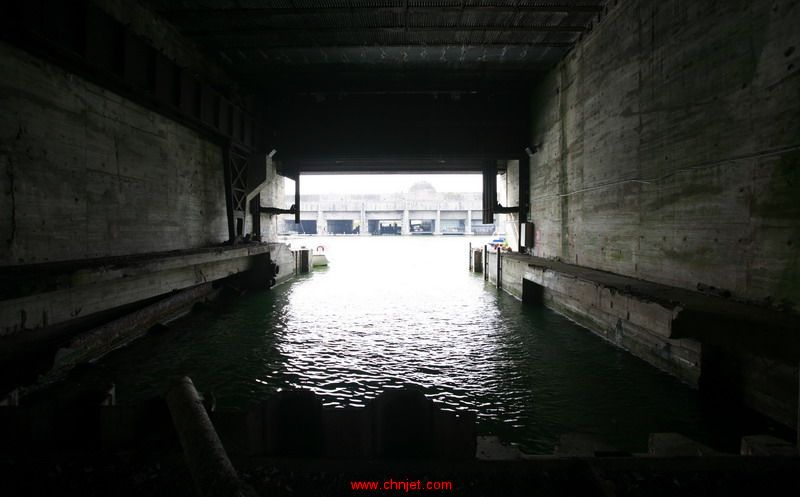 Saint_Nazaire_submarine_base_mg_7840.jpg