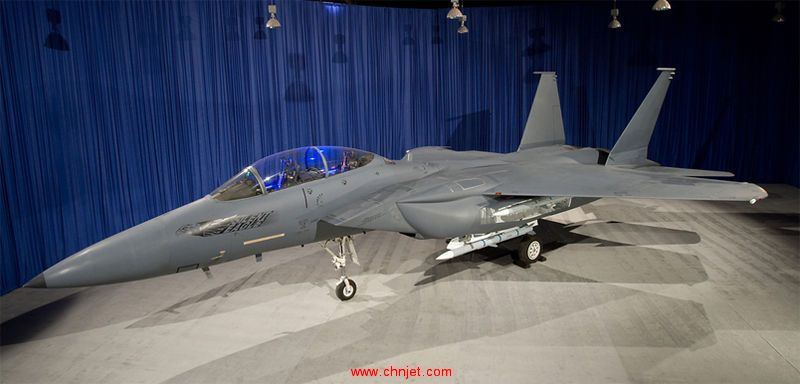 Boeing_F-15SE_Silent_Eagle_-_topshot.jpg