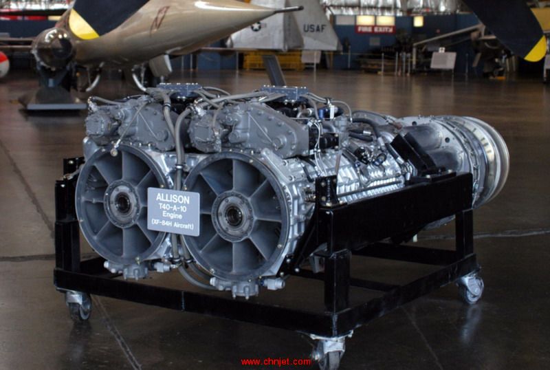 Allison_T40_turboprop_at_USAF_Museum.jpg