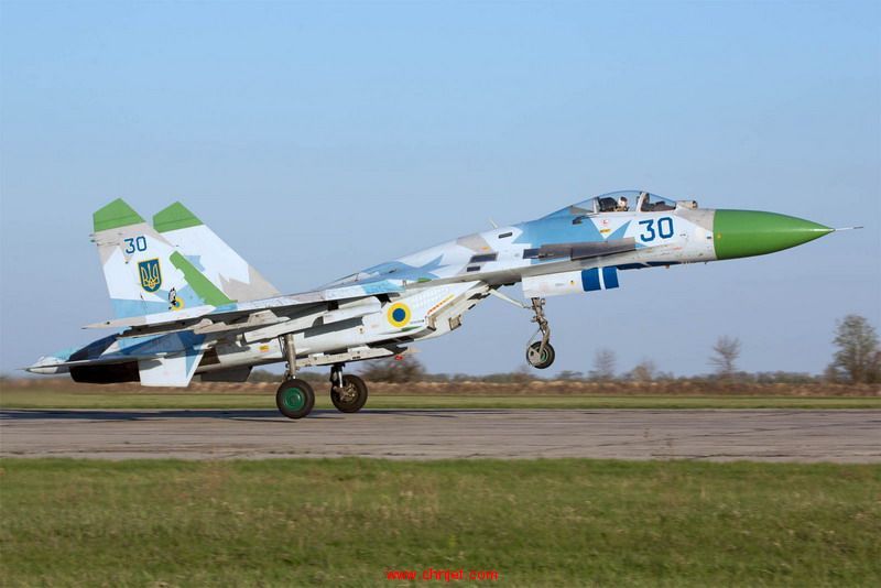 Su-27-30bl-Mirgorod-2017-Golz.jpg