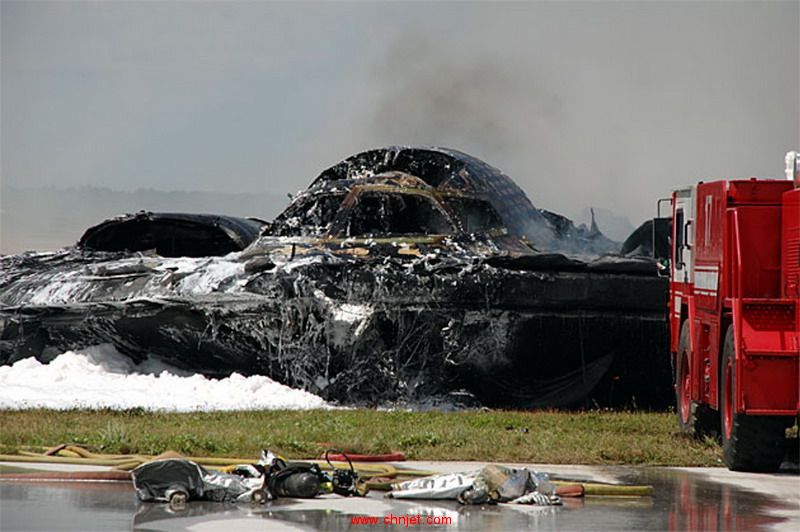 B-2-Bomber-Crash-at-Andersen-Air-Force-Base-Waste-of-2-billion-dollars.jpg