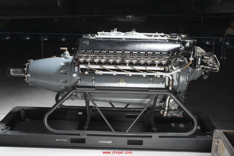 Allison-V-1710-33-aircraft-engine-at-NASM.jpg