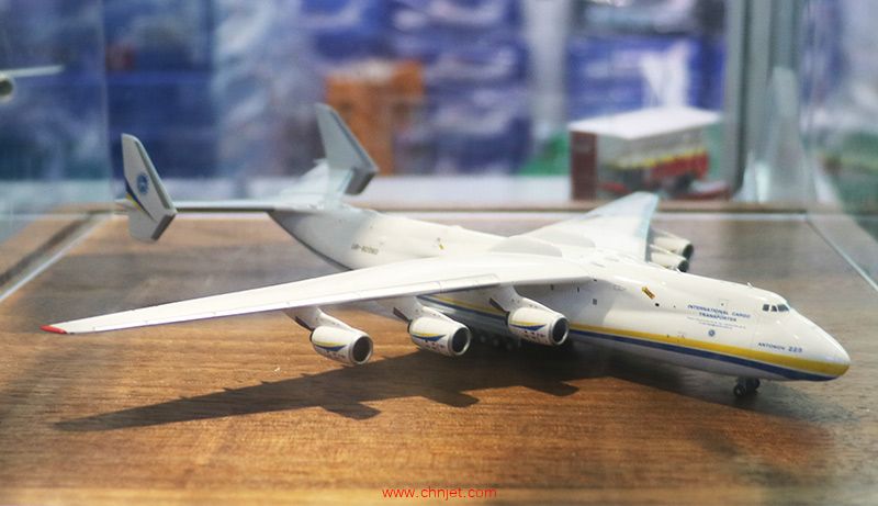 SQ WINGS/HX MODELS展台